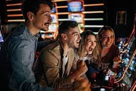 Layar verifikasi KYC dan pilihan metode pembayaran di aplikasi grandbet